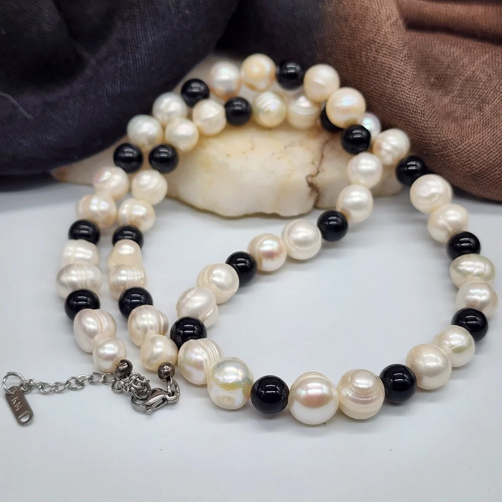 Pearl and Hematite Bead Necklace - Black & White